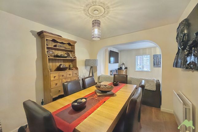 Town house for sale in Goldfinch Drive, Catterall, Preston