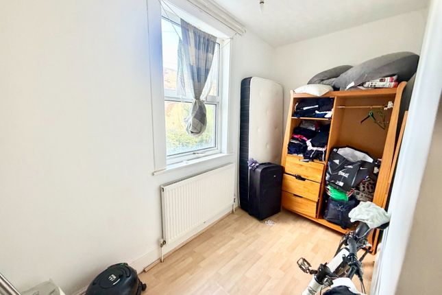 Flat 2 57, Ramsgate Road, Margate photo 4