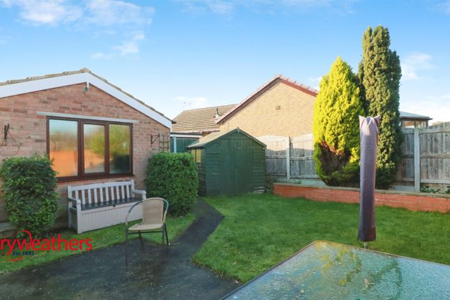 1, Buckthorn Close, Mexborough photo 3