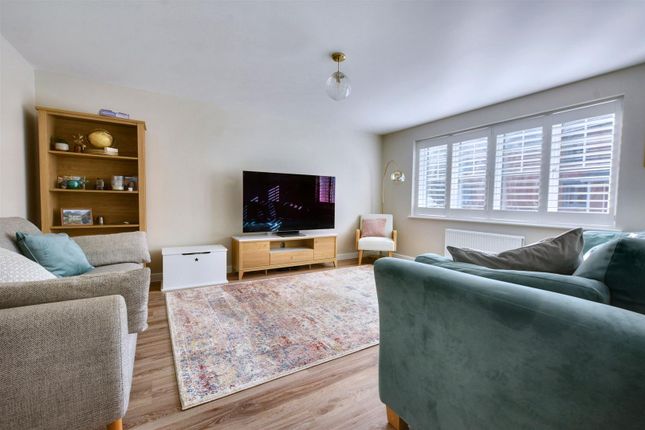 41, Brownsmill Way, Nottingham photo 2