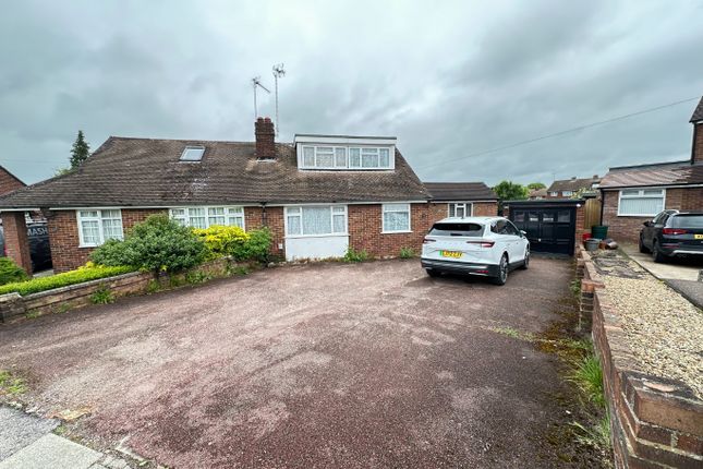Thumbnail Semi-detached bungalow to rent in Chapterhouse Road, Luton, Bedfordshire