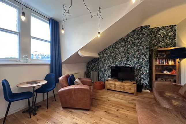 Flat 3,3 St Martins Square, Scarborough, Scarborough photo 2