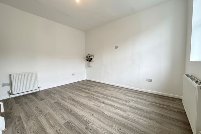44 Mart Lane, Ormskirk photo 3