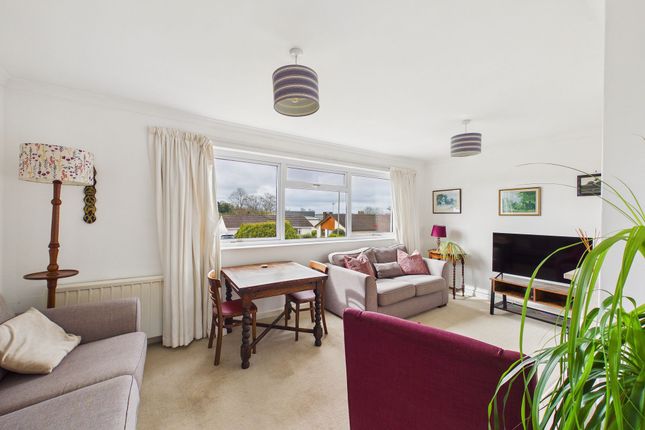 6 Bary Close, Crediton photo 3