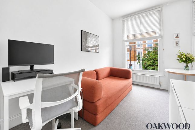 Flat 2 116 Shakspeare Walk, London, London photo 2