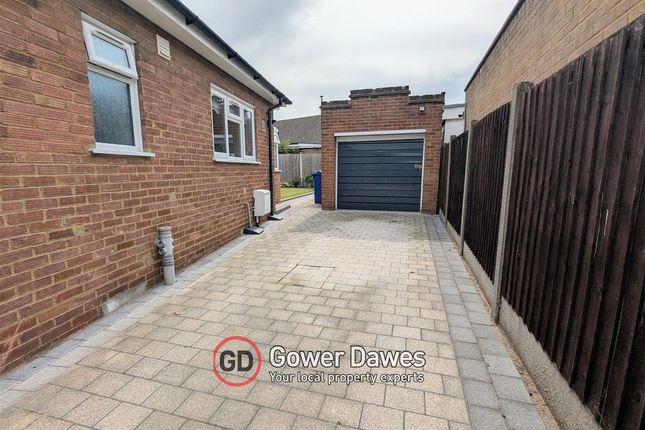 31, Cherry Walk, Orsett Heath photo 2