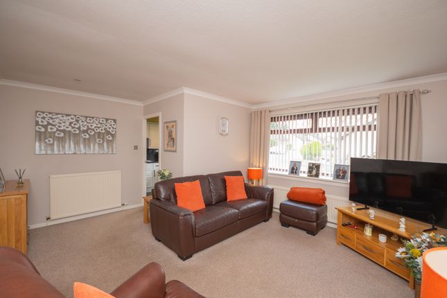 59, Greenbank Road, Cumbernauld photo 4
