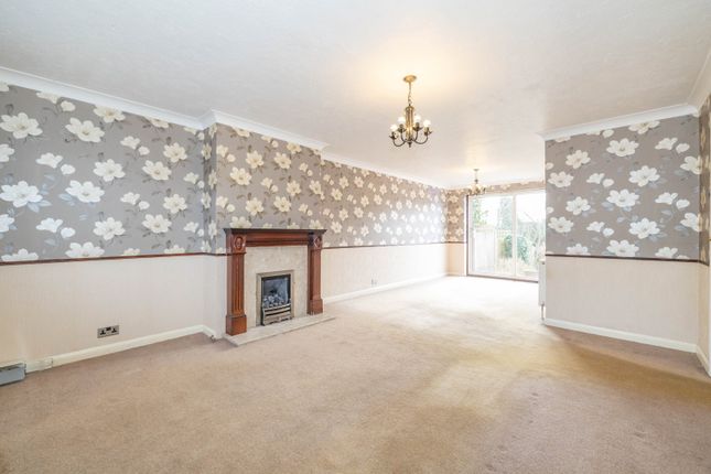 21, Hudson Close, Canterbury photo 2