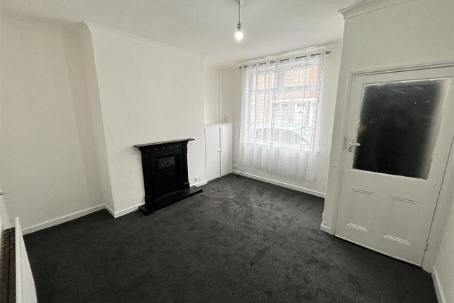 31, Barningham Street, Darlington photo 2