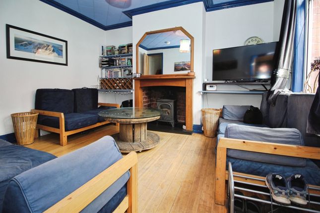 36, Harold Street, Leeds photo 4