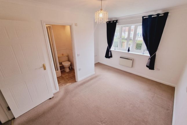 Flat for sale in Heritage Way, Gosport, Hampshire