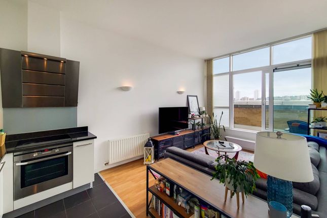 Thumbnail Flat to rent in Argyll Road, Woolwich, London