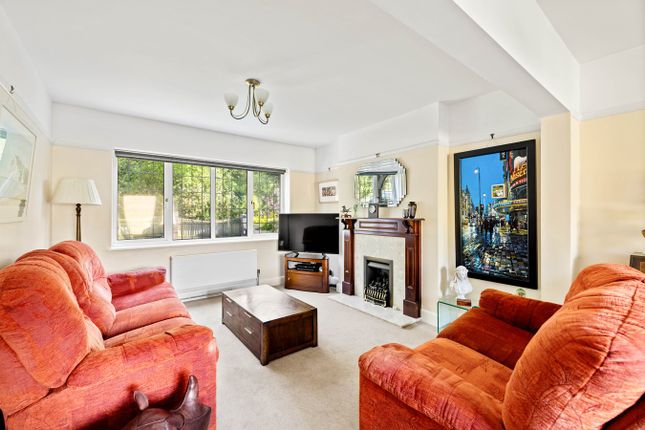 17, Whitfield Hill, Dover photo 2