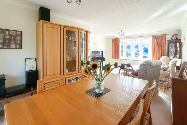 25, Hawke Close, Littlehampton photo 4