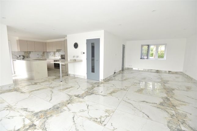 Hillview, 5A, Fryern Court Road, Fordingbridge photo 3