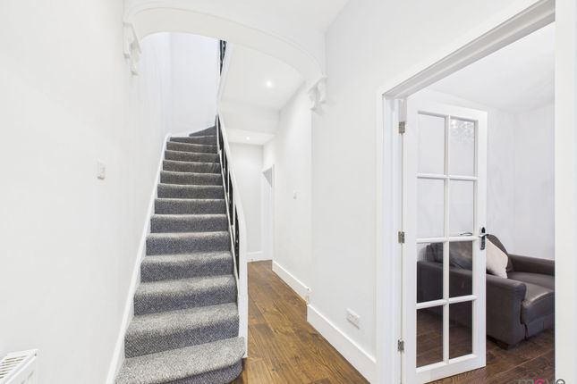 193 Bath Road, Cheltenham photo 4
