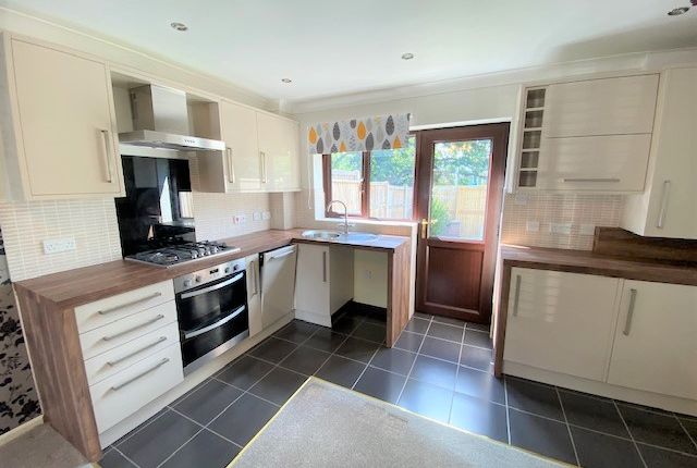 14, Harlequin Grove, Fareham photo 4