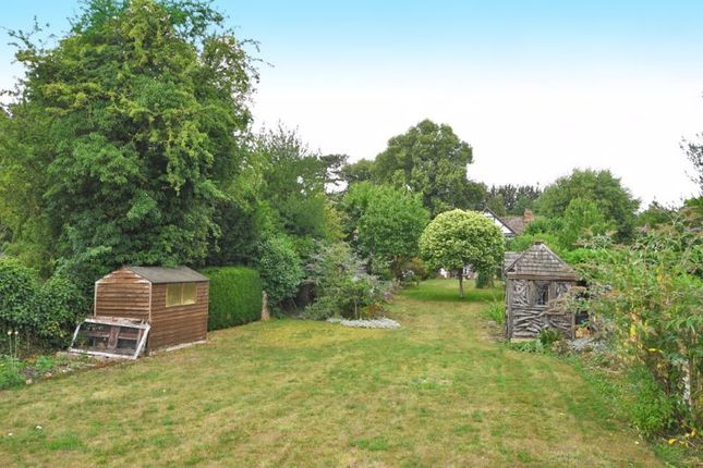 Tudor Rose Cottage, Chestnut Street, Sittingbourne photo 3