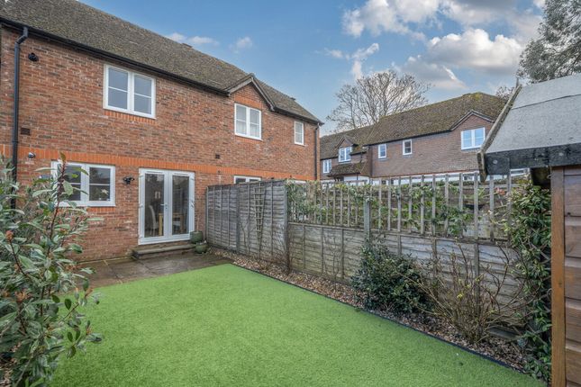 8, Bell Close, Pulborough photo 5