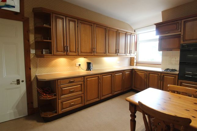 Kirk Brae, Upper Flat, AB15, Cults photo 4