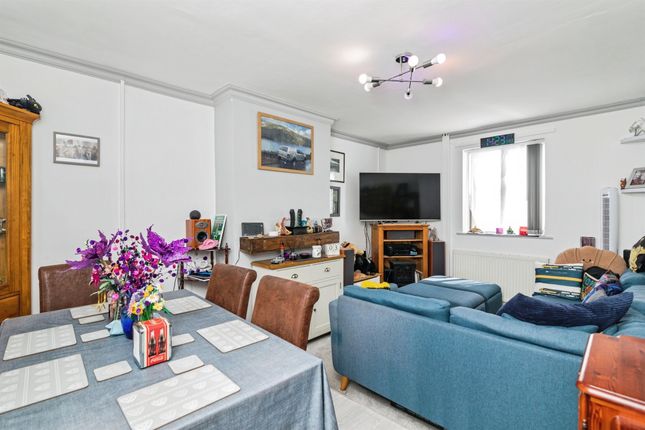 22, Notley Road, Lowestoft photo 4