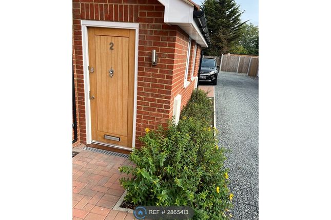 Lavender Grove, Flat, Westcliff-On-Sea photo 3