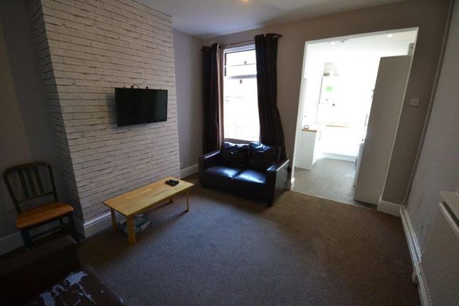 Terraced house to rent in Clarendon Street, Leicester