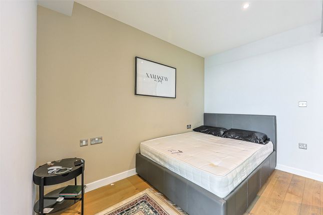 Flat 1313, Wem Tower, 1, Harrow Road, Wembley photo 3