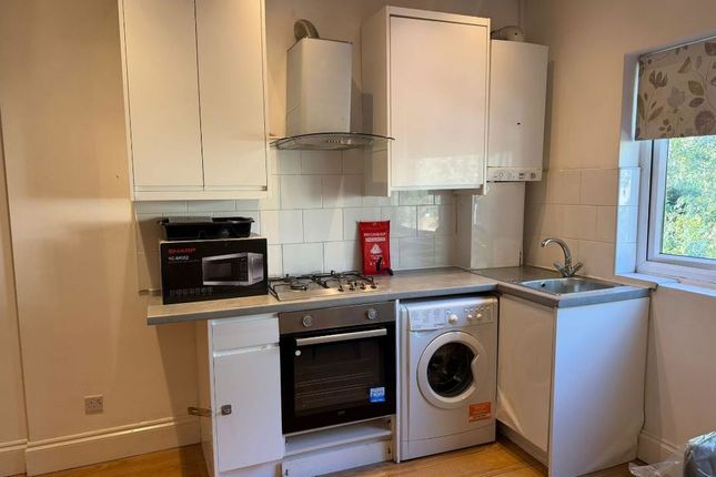 Flat 2 ,   13, Radnor Road, London photo 4