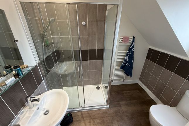 118, Milton Keynes photo 5