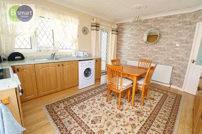 4, Bramble Way, Rotherham photo 4
