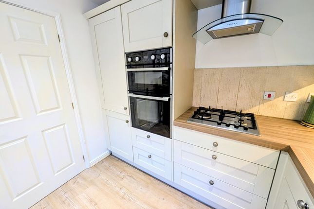 86, King Edward Road, Nuneaton photo 4