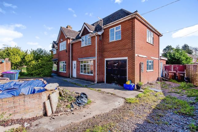 Thumbnail Detached house for sale in Gaysfield Road, Fishtoft, Boston