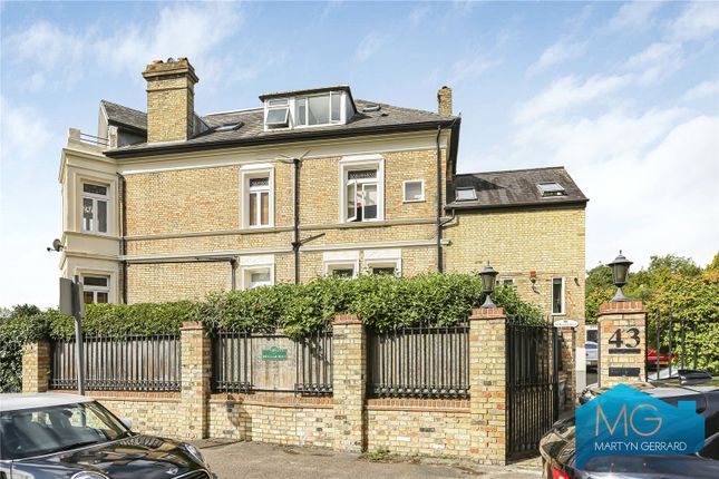 Flat for sale in Bycullah Road, Enfield