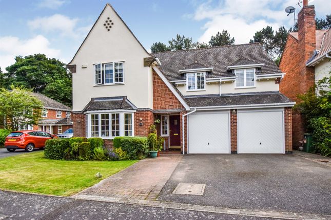 Thumbnail Detached house for sale in Meadowcourt Road, Oadby, Leicester