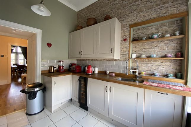 Flat for sale in Church Street, Calne