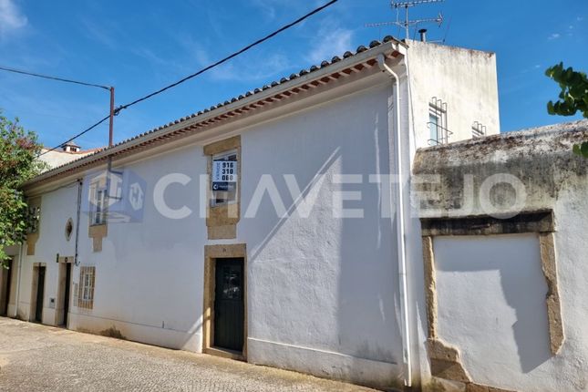 Detached house for sale in Tomarrua De 8 Primeiro Andar, 2300 São Sebastião, Portugal