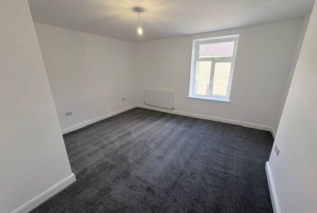 1, Cobden Street, Burnley photo 5
