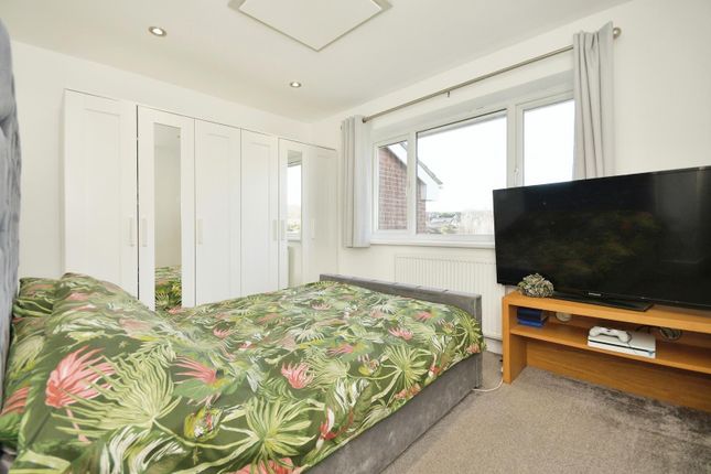Town house for sale in Springfield Close, Eckington, Sheffield