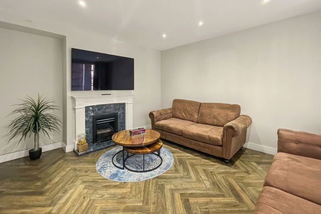 25 Oldfield Road, Manchester photo 4