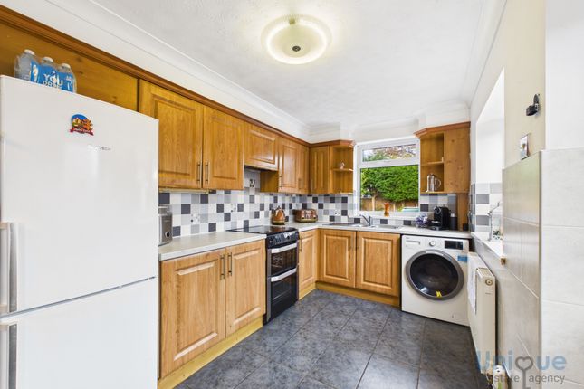 2, Bennett Road, Thornton-Cleveleys photo 3
