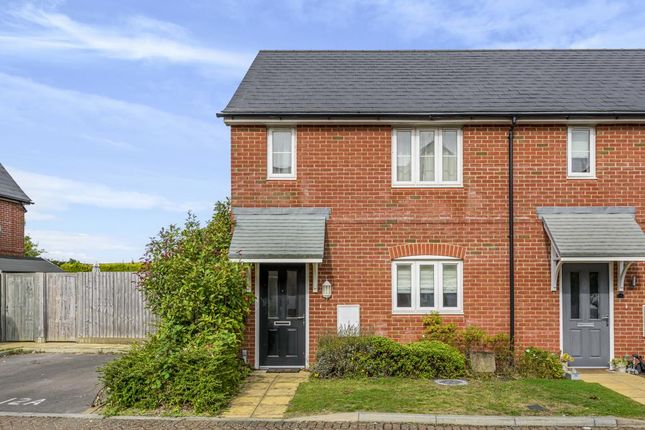 End terrace house for sale in Goring RG8,