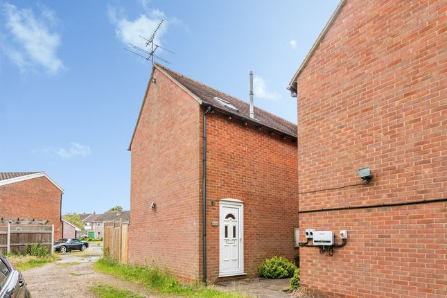 86a, Coombe Hill Crescent, Thame photo 4