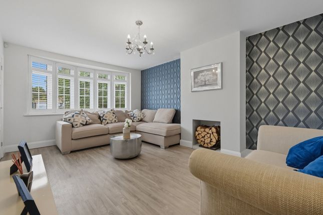 45, The Avenue, Billericay photo 3