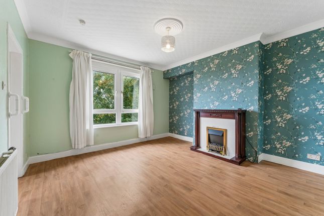 27, Commore Drive, Glasgow photo 2