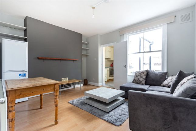 Flat to rent in Settles Street, London