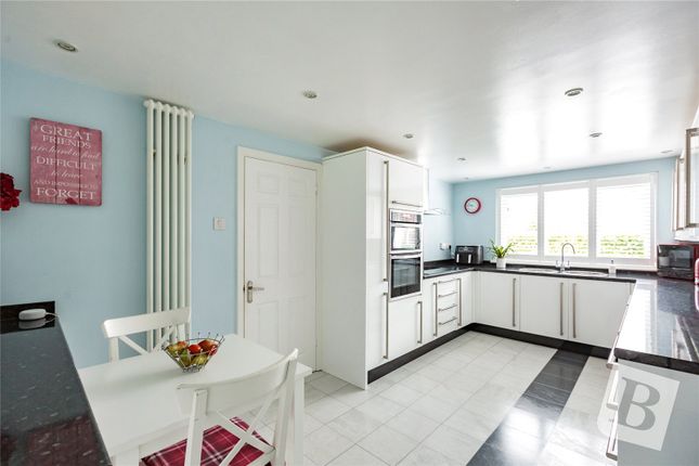 12, Bulbecks Walk, Chelmsford photo 2