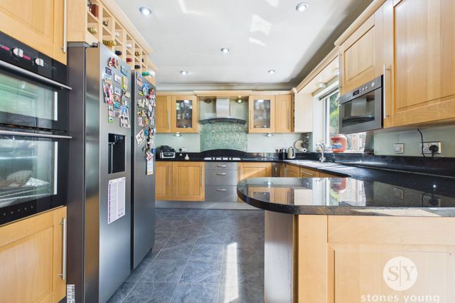 5 Meins Croft, Blackburn photo 3