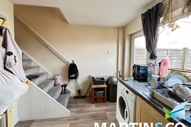 40, Belle Vue Road, West Yorkshire, United Kingdom photo 5
