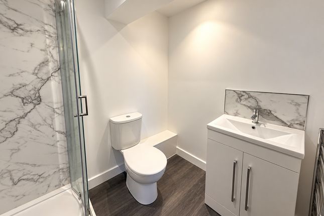 Flat 12, Waterlooville photo 3